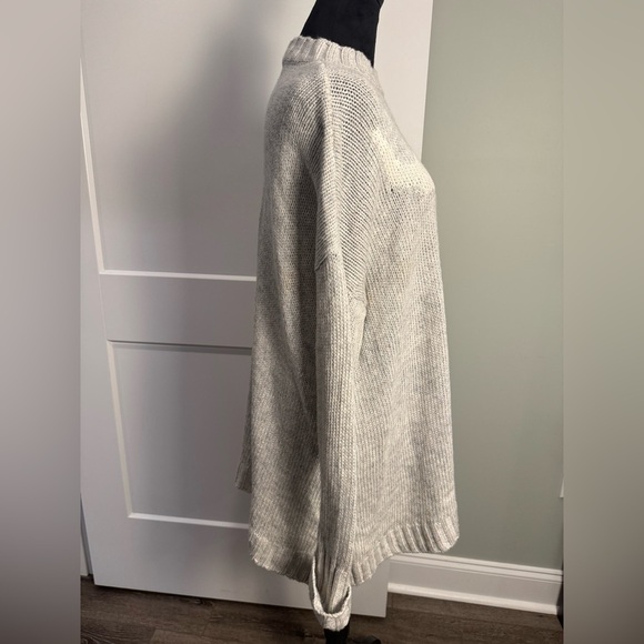 Show Me Your Mumu S Gray White Oversized Mellow Fireside Sweater Bull Skull - Picture 3 of 8